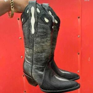 Veari Buitre stingray western boots
